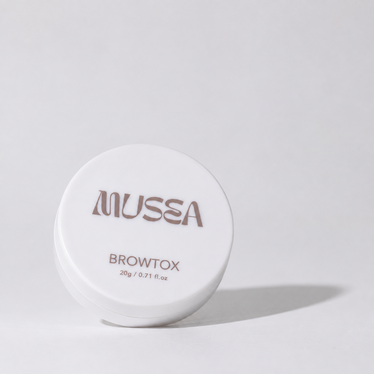 Scrub sourcils et paupières